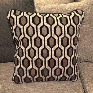 Brand new SET OF 3 pillows *SOLD*